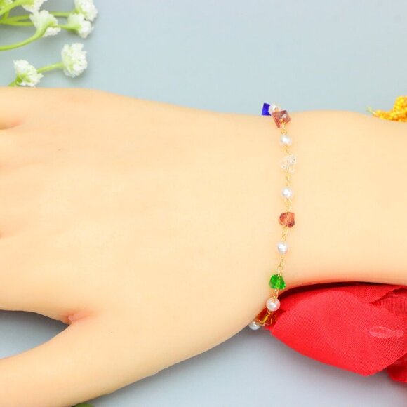 "Elegant & Trendy Bracelet, A Perfect Gift for Women, Thoughtful, EVCH1395 - Picture 1 of 10